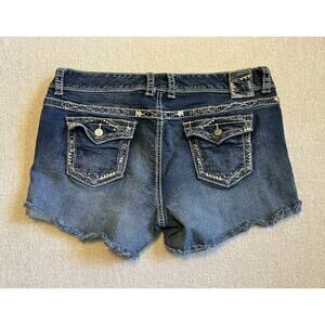 Maurices Dark Wash White Stitch Bling Flap Pocket Mid Rise Shorts Size 13/14